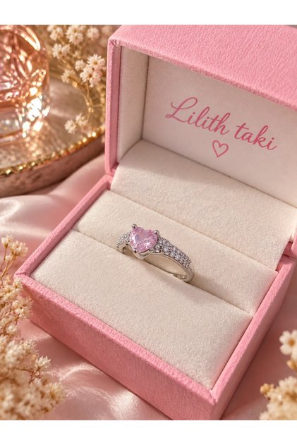 Pink Heart Stone Silver Color Women's Ring – Elegant Sparkling Heart Model
