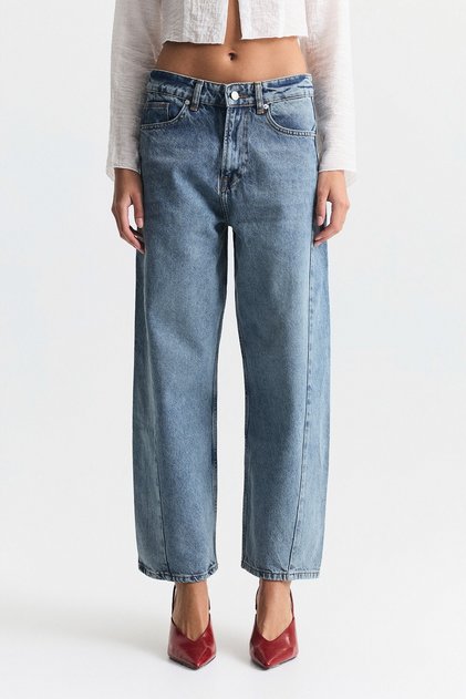 Barrel Fit Jean