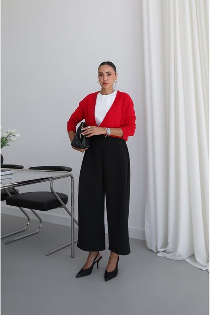 Black Pants with Pleated Side Detail