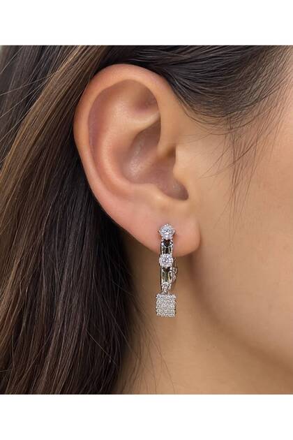 Işıltılı Baget Sallantılı Halka Küpe – Silver