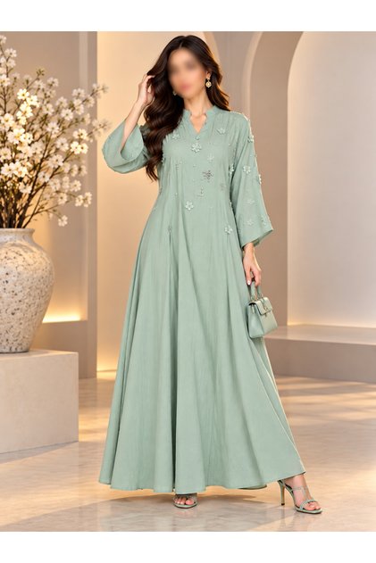 Women's Long Dress with a High-End Design That Combines Elegance and Luxury