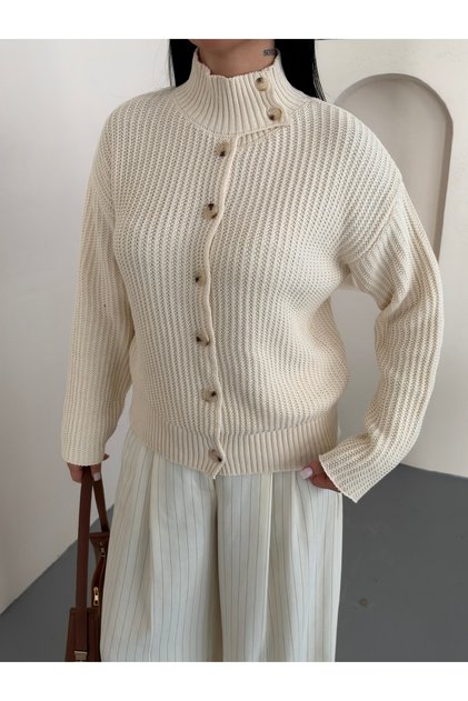 High-Necked Collar Fit and Flare Buttoned Women's Knitwear Cardigan