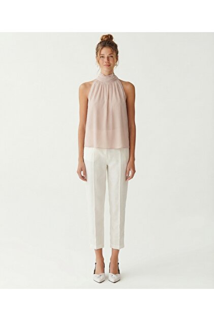 Regular Half Turtleneck Sleeveless Blouse