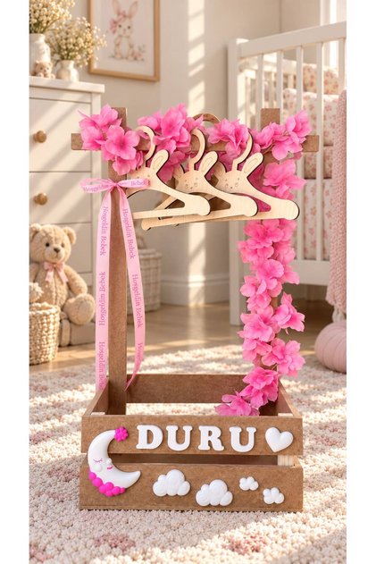 40 Uçurma Sepeti Kişiye Özel İsimli Kız Bebek Hediye Sepeti Doğal Renk Kasa Pembe Detaylı Çiçekli Kalp Bulut | Kırk Uçurma Teyze Hala Sepeti Babyshower