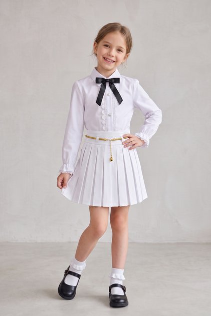 Girls' Long Sleeve Lace Black Ribbon Shirt Yellow Chain White Pleated Skirt April 23 October 29 Show Outfit