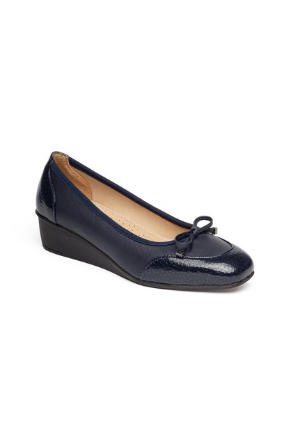 Genuine Leather Wedge Heel Comfort Women's Shoes in Sizes 33-34-35 and up to Size 41-42