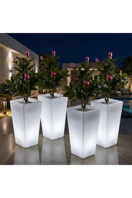 Modern 4-Piece Tall LED Planter Set