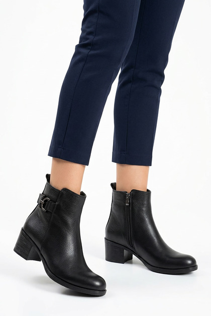 Yupelas Side Buckle Zipper Genuine Leather Women's Heeled Boots Black Skin