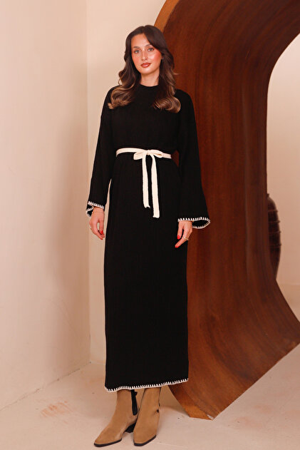 Women's Maxi Length Crew Neck Sleeves Shepherd Stitched Belted Hijab Knitwear Dress 8525 Black
