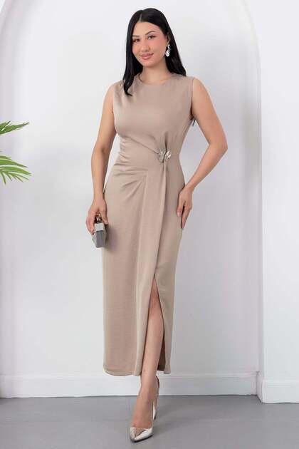 Oval Neckline Side Pleated Buckled Satin Dress K-251633