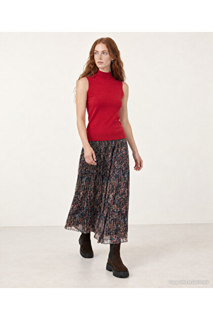 Regular Turtleneck Sleeveless Sweater