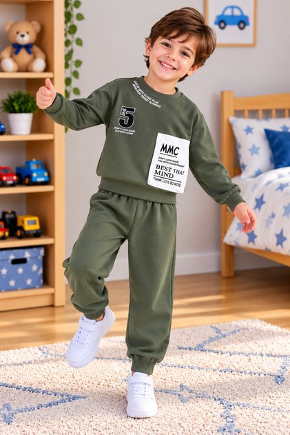 Boys' 2-Piece Tracksuit Set – Printed Sweatshirt and Sweatpants