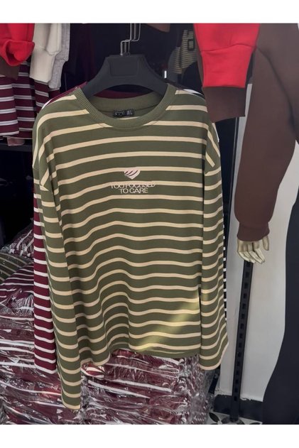 Çizgili Bisiklet Yaka Oversize Düşük Kol Örme Sweatshirt