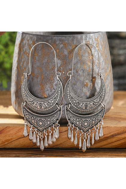 X26010702 1 Pair of Vintage Silver Tassel Drop Earrings with Crescent Moon Carving Ethnic Bohemian S