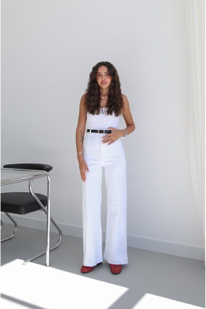 White Ribbed Belted Jeans