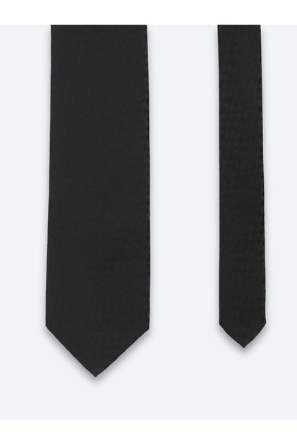 Black Tie