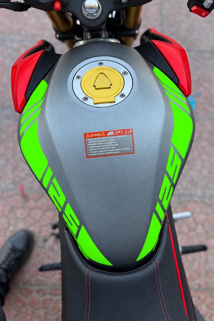 Kuba Terra 125 için Depo Kordon Depo Sticker Seti (Sağ ve sol ))