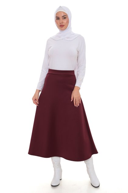 Scuba Puf Burgundy Hijab Skirt Model