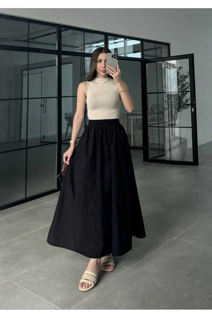 Elastic Waist Poplin Skirt with Side Pockets