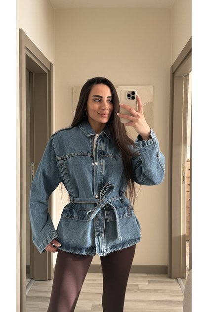 Women's Belted Snap Fastener Denim Jacket