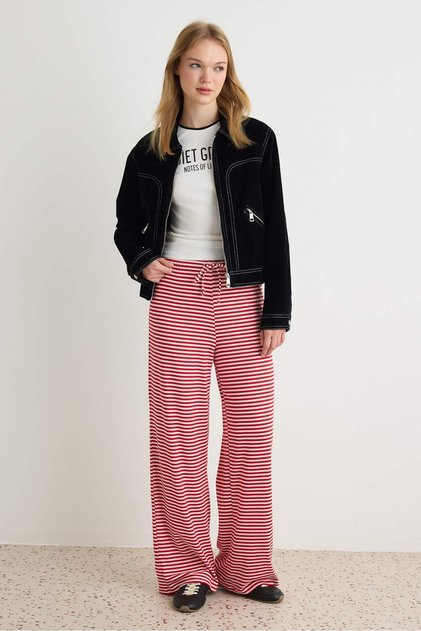Kırmızı Çizgili Wide Leg/Geniş Paça Beli Lastikli Normal Bel Yumuşak Örme Pantolon TWOSS26PL00187