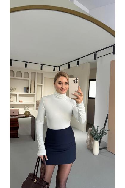 Premium Series White Turtleneck Cotton Basic Blouse