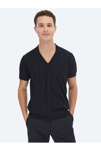 Black Regular Fit Short Casual Shirt