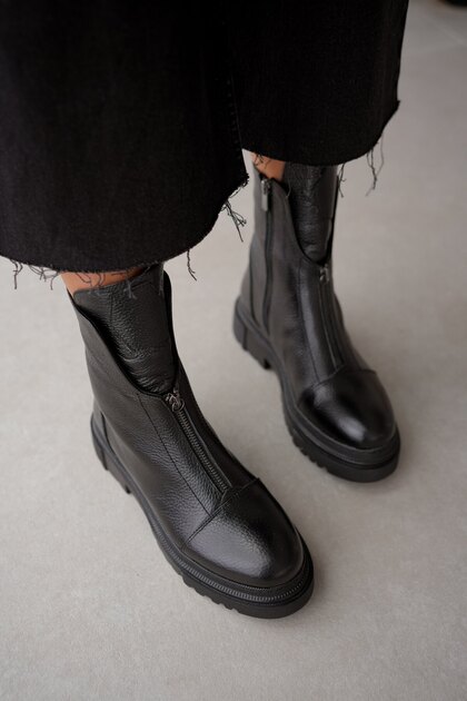 Mena Genuine Leather Blunt Toe Women's Boots with Zipper Accessories on the Front - Black
