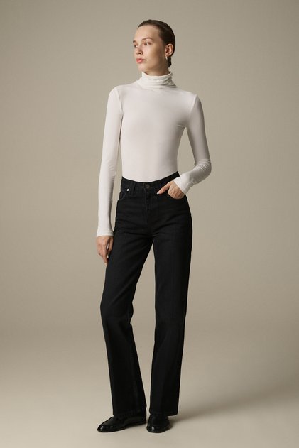 V501 Straight fit jean