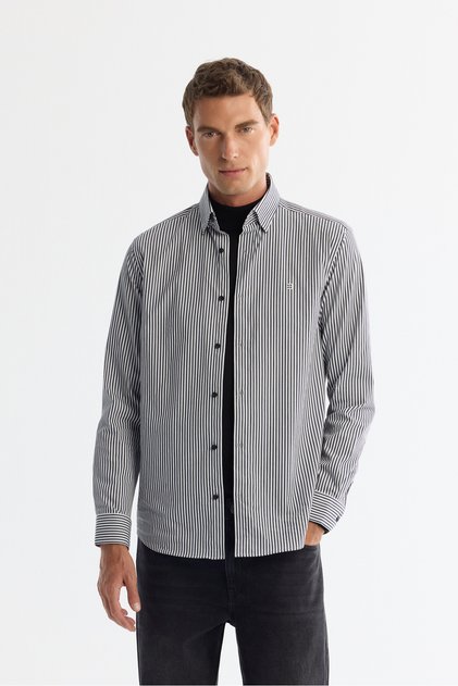Men's Black Bottomed Collar Easy-Iron Slim Fit Shirt A42Y2134