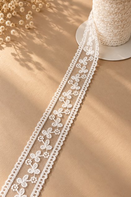 Elegant Floral Patterned Lace Ribbon (1Mt)
