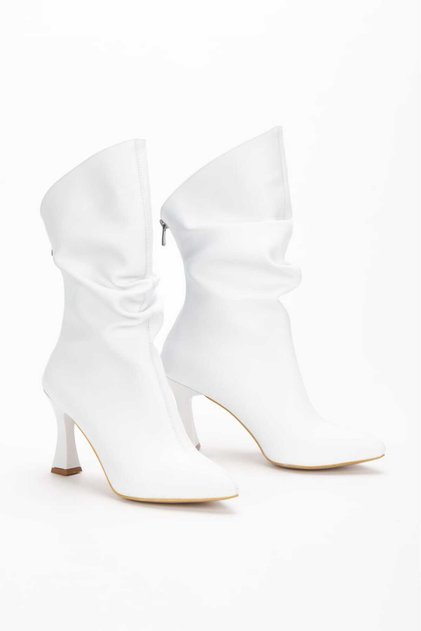 Wrinkled-Looking Pointed-Toe Heeled Women's Boots