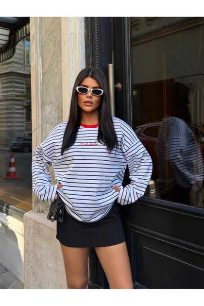 Women's Striped Lettered Oversize Crew Neck Sweatshirt