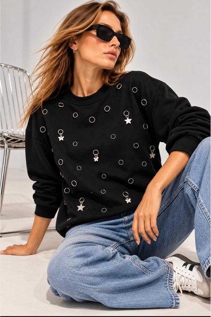 Kadın Siyah Gümüş Halka ve Charm Aksesuar Detaylı Sweatshırt