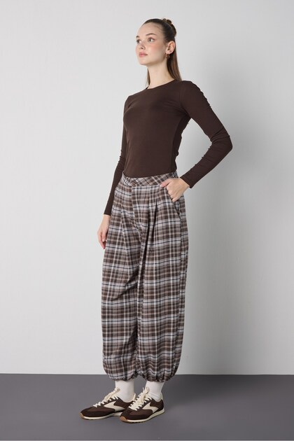 Women's Brown Plaid Shalwar Trousers 32087