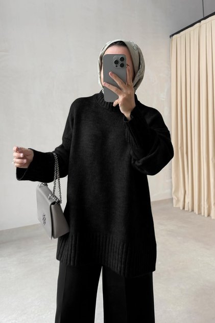 Crew Neck Oversize Knit Sweater - Black