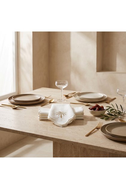 Palm 4-Piece Embroidered Napkin Set - 40x40 cms