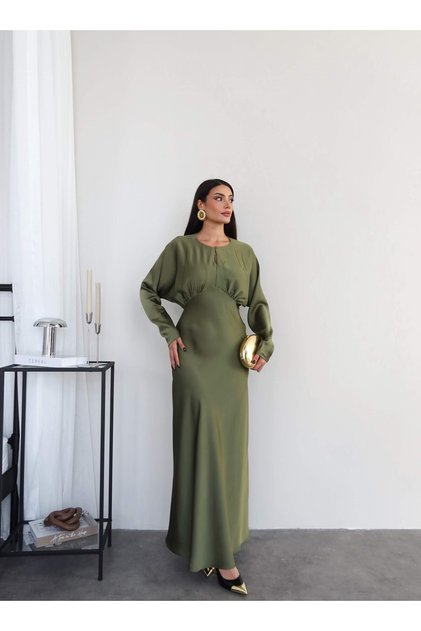 Rochie din satin cu șnur la piept