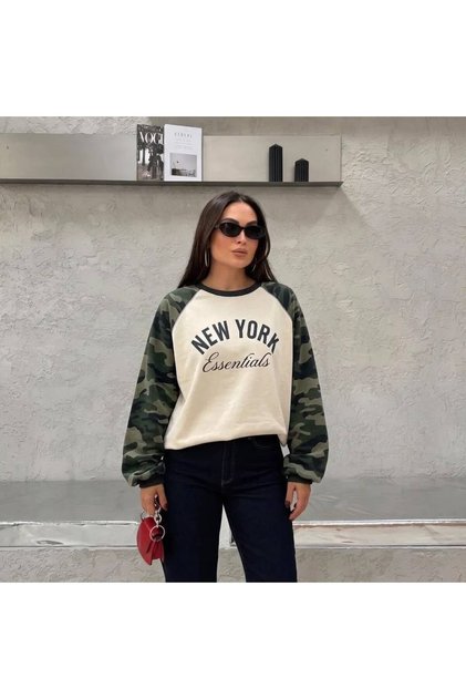 KAMUFLAJ DESENLİ OVERSİZE UZUN KOLLU SWEATSHİRT