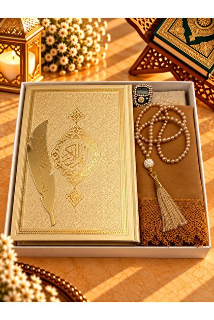 Set cadou de 6 piese: covor de rugăciune, husă, mărgele de rugăciune, Coran (Hajj - Umrah - Dower - Mevlid)