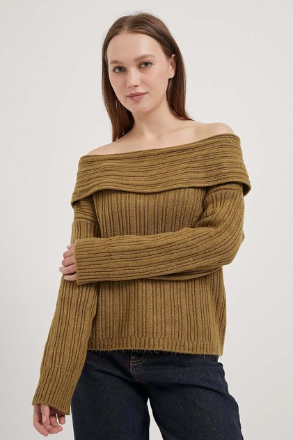 Women's Madonna Collar Off-The-Shoulder Plain Khaki Knitwear Sweater