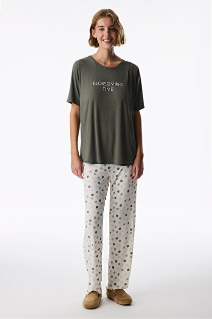 Set de pijamale cu mânecă scurtă, cu pantaloni cu model cu buline Mama Blossoming Time, kaki