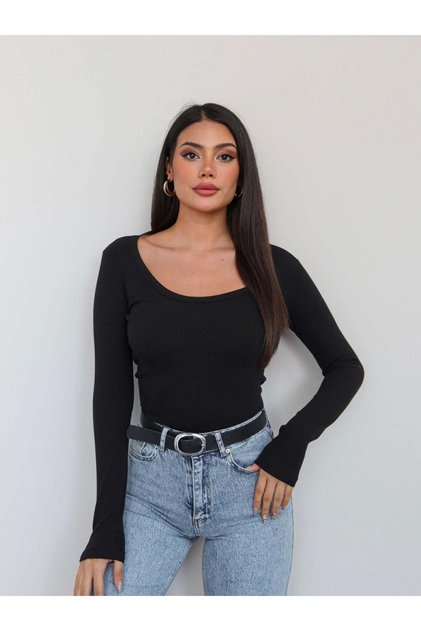 Ribbed U-Neck Blouse