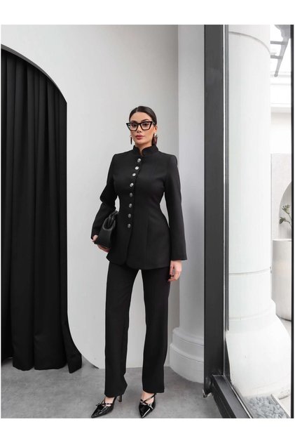 Hakim Collar Buttoned Suit