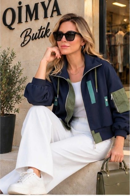 Klei̇n Women's Parachute Detailed Hooded Premium Sweat Jacket