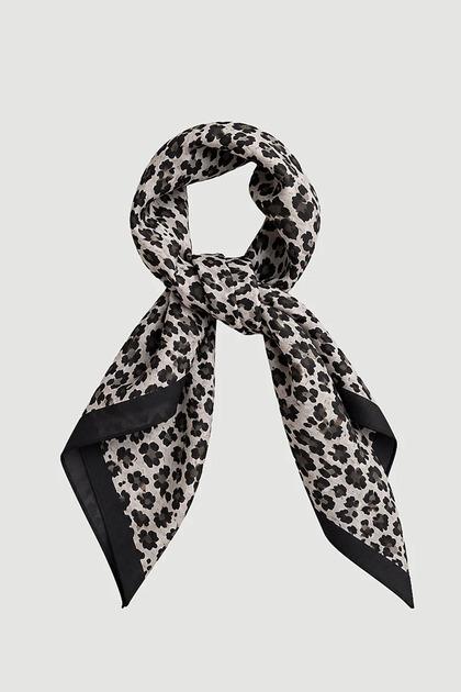 Minimal Leopard Patterned Cotton Scarf - Black