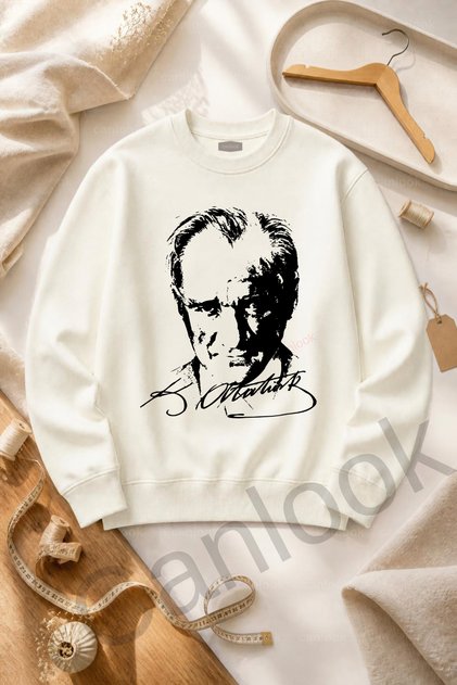 Ataturk Silhouette and Signature Printed Sweatshirt
