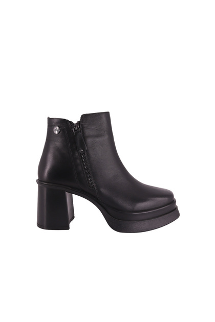 2613855 Genuine Leather Heeled Women's Boots Black Platform