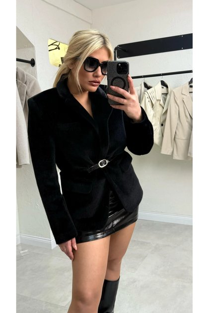 Siyah Peluş Kemerli Ceket