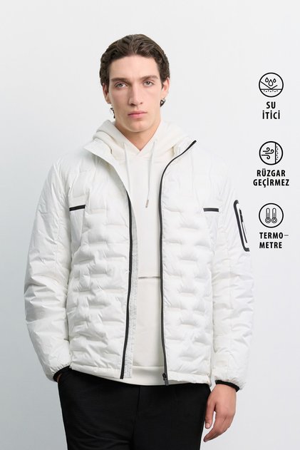 Erkek Beyaz Dik Yaka Hafif Su İtici Rüzgar Geçirmez Regular Fit Şişme Mont B006082
